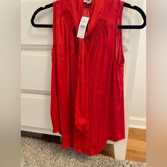 LOFT red blouse - Picture 4 of 4